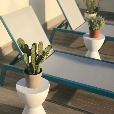 Aquarius Boutique Hotel 2*