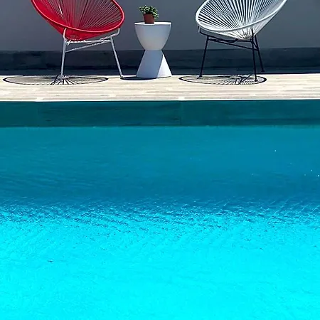 Aquarius Boutique Hotel 2*