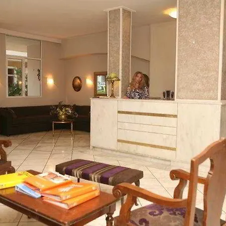 Aquarius Boutique Готель