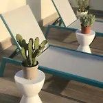 Aquarius Boutique Hotel 2*